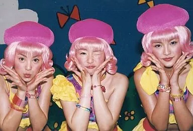 駿河屋 -<中古>三人祭/松浦亜弥・石川梨華・加護亜依/横型/両手頬/公式