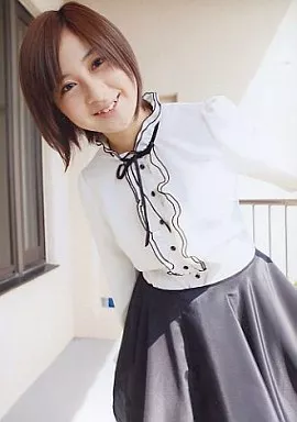 駿河屋 -<中古>小野恵令奈/写真集「えれぴょん」特典（女性生写真）