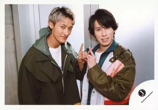 Johnny&#39;s - きみー　岩本照①⑤ 81BgXXe3p+L._AC_SS300_.jpg