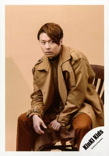 駿河屋 -<中古>KinKi Kids/堂本剛/膝上・衣装茶色・座り・両手下