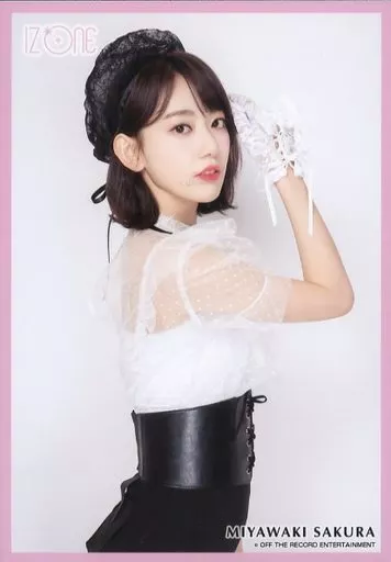 izone kcon 生写真　宮脇咲良　lesserafim コンプ izone kcon 生写真 宮脇咲良 lesserafim コンプ izone kcon 生