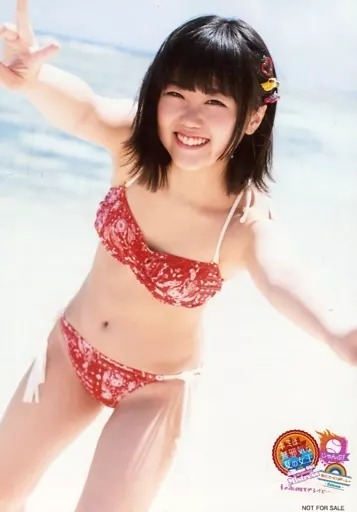 駿河屋 -<中古>虹のコンキスタドール/山崎夏菜/膝上・水着赤