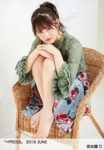 =LOVE 高松瞳 生写真まとめ LOVE 高松瞳 生写真 2026 July 3種コンプ バレエコア 8周年 - メルカリ