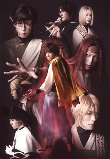 集合(8人)/全身・センター椎名.振り向き・背景黒・キャラクターショット/「最遊記歌劇伝-Darkness-」桃源郷ブロマイド