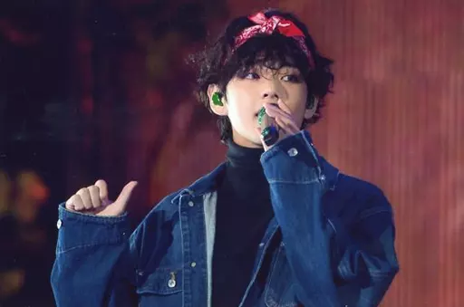 防弾少年団/V(ブイ)/ライブフォト・横型・ポストカードサイズ/Blu-ray「BTS JAPAN OFFICIAL FANMEETING VOL.5 MAGIC SHOP 2019」封入特典フォト