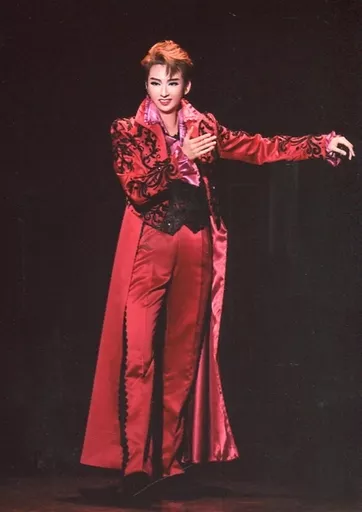 宝塚歌劇団/凪七瑠海/ライブフォト・全身・2Lサイズ/専科雪組宝塚バウホール公演『パッション・ダムール -愛の夢-』舞台写真