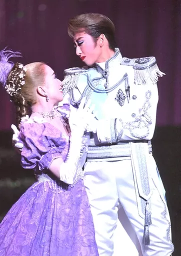 宝塚歌劇団/凪七瑠海・星南のぞみ/ライブフォト・膝上・2Lサイズ/専科雪組宝塚バウホール公演『パッション・ダムール -愛の夢-』舞台写真