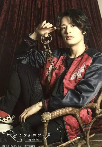 塩野瑛久 ブロマイド 生写真 駿河屋 -<中古>塩野瑛久(原田優作)/膝上/舞台版「Re：フォロワー」個別