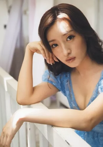 駿河屋 -<中古>梅田彩佳/ファースト写真集「Last of Summer