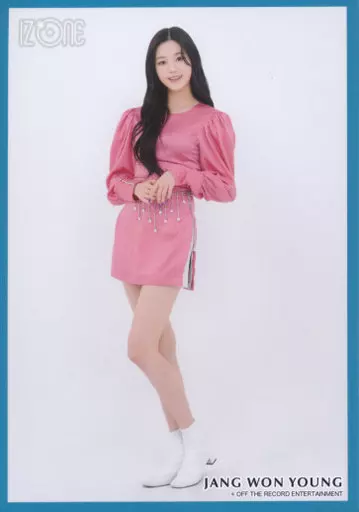 駿河屋 -<中古>IZ*ONE/チャン・ウォニョン /全身・枠青/IZ*ONE