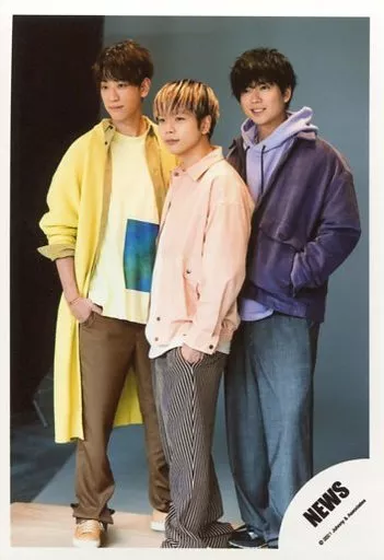 駿河屋 -<中古>NEWS/集合(3人)/全身/NEWS 「ポートレートシリーズ