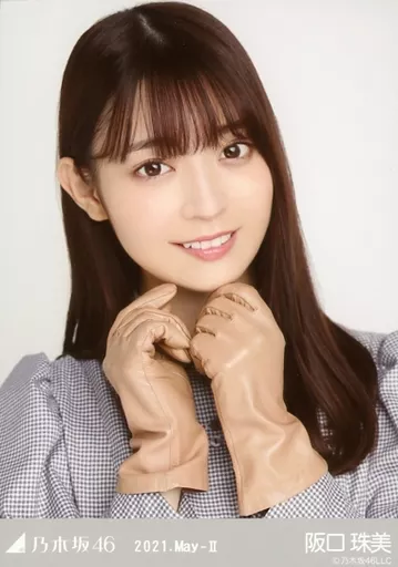 駿河屋 -<中古>阪口珠美/バストアップ・レトロドレス/「乃木坂46