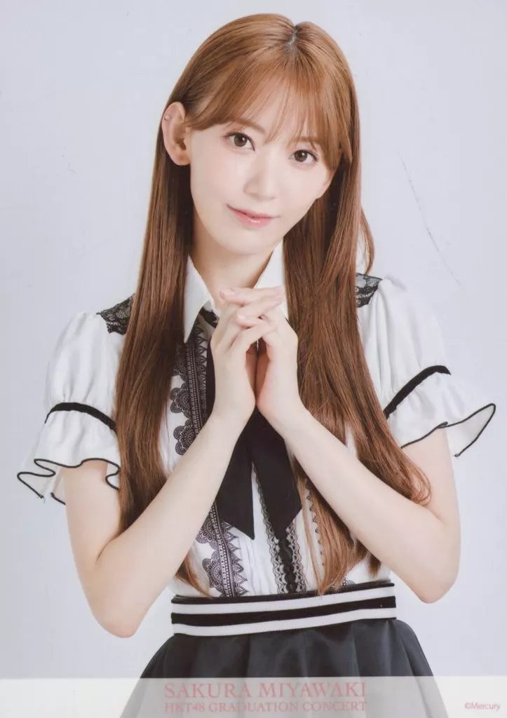 駿河屋 -<中古>宮脇咲良/「願いごとの持ち腐れ」ジャケット写真
