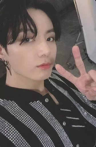 コレクションカード(男性)/「BTS　MAP　OF　THE　SOUL　ON：E　CONCEPT　PHOTOBOOK」(ROUTE　防弾少年団/JUNGKOOK(ジョングク)/裏面黒/「BTS MAP OF THE SOUL ON：E CONCEPT PHOTOBOOK」(ROUTE VER.)封入特典フォトカード