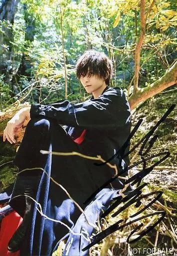 ☆梅津瑞樹/直筆サイン入り/ファースト写真集「その丸木舟の行く先」HMV 2冊購入特典生写真
