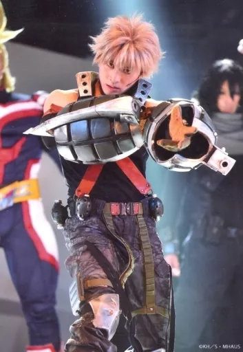 小林亮太(爆豪勝己)/ライブフォト・キャラクターショット/舞台「『僕のヒーローアカデミア』The “Ultra” Stage 本物の英雄 PLUS ULTRA ver.」ランダムブロマイド 舞台ショットA