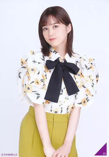 駿河屋 - 【買取】生田絵梨花/上半身/「生田絵梨花 卒業」ランダム生