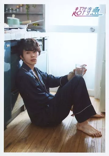 駿河屋 -<中古>超特急/タクヤ(草川拓弥)/全身/FC会員限定 スペシャル生