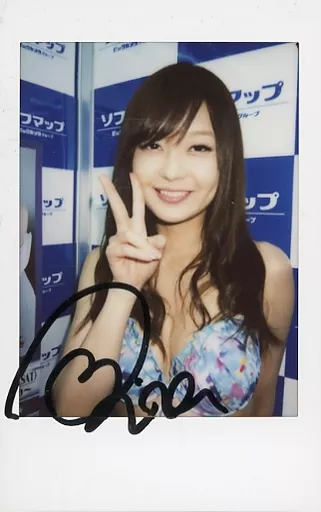 石原莉奈 直筆サイン入りチェキ a02 石原莉奈さん直筆サイン入りチェキ1枚 - メルカリ