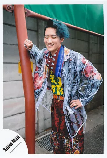 岩本照　45枚❄︎ THE BEST MV&ジャケ写オフショット　公式写真 27枚 ❄︎ 岩本照 SERIOUS MV&ジャケ写オフショット SnowMan - メルカリ