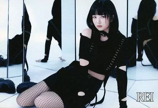 駿河屋 -<中古>IVE/レイ(REI)/CD「1st Single Album ： ELEVEN