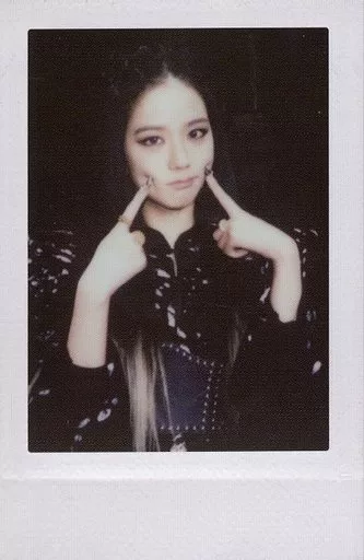 blackpink ジス　jisoo born pink トレカ BLACKPINK BORN PINK LP封入トレカ ジス JISOO - メルカリ