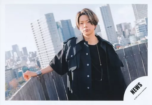 駿河屋 -<中古>NEWS/増田貴久/横型・上半身/EP「音楽 -2nd