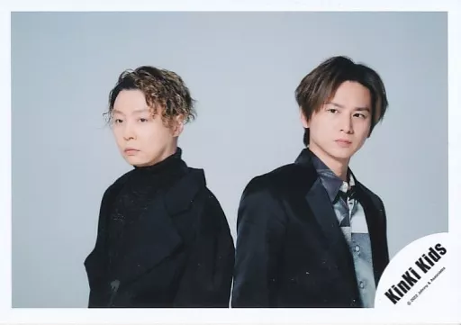 駿河屋 -<中古>KinKi Kids/堂本光一・堂本剛/横型・バストアップ