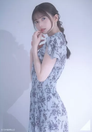 駿河屋 -<中古>齋藤飛鳥/膝上/「齋藤飛鳥 卒業」ランダム生写真
