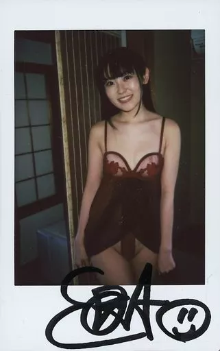 林田百加 ハイレグコレクション 直筆サイン入り生チェキ