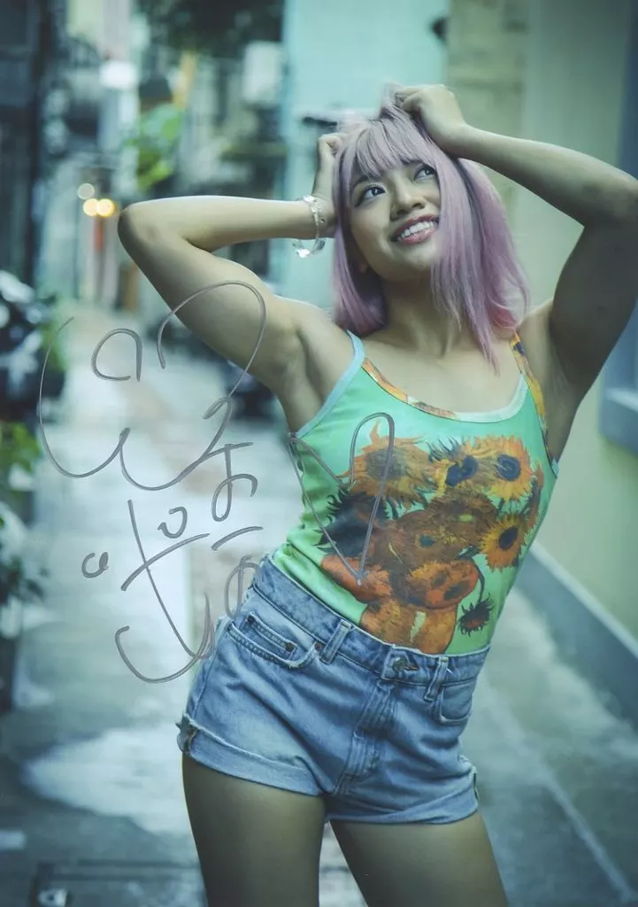 スターダム　木村花 / 写真集（CRAZY） Amazon.co.jp: 木村花 写真集 CRAZY スターダム STARDOM 女子プロレス