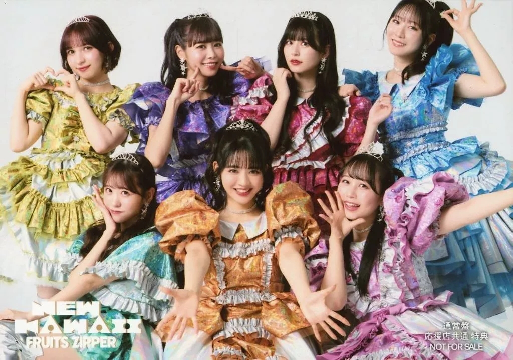 アイドル集合写真 ティーパーティー sweet16委員会より、Z世代に大人気『藤田みあちゃん、倉八音羽