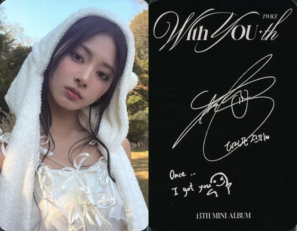 TWICE ツウィ サインCD ツウィ直筆サイン入り2Lサイズ写真…TWICE…Tzuyu…の通販 by まごみき's