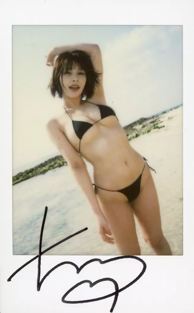 激安通販の 駿河屋 -<中古>☆輪湖チロル/直筆サイン入り/DVD「ちろるの アイドル