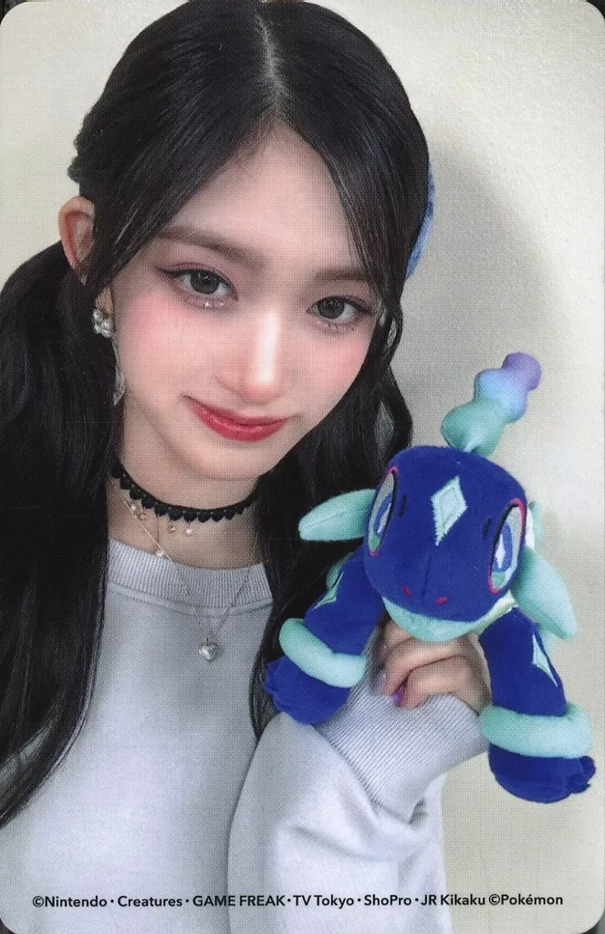 IVE ALIVE 直筆サイン入りCD イソ　LEESEO Yahoo!オークション - IVE【イソ】直筆サイン入り 公式ファイル コメン