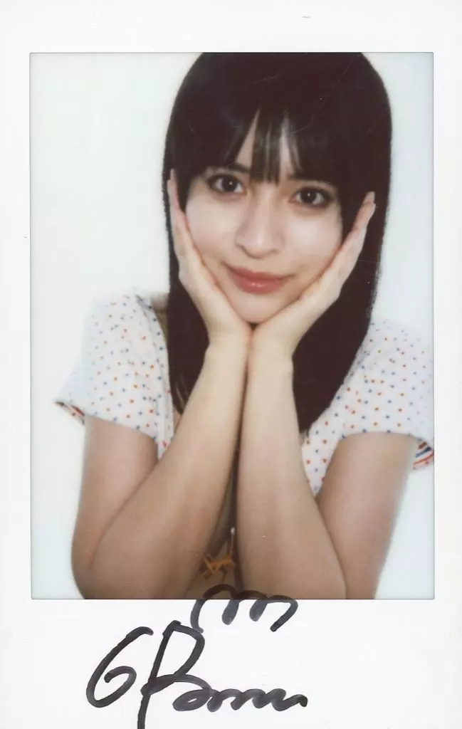 東村芽依 直筆サイン入り チェキ 東村芽依 直筆サイン入り チェキ