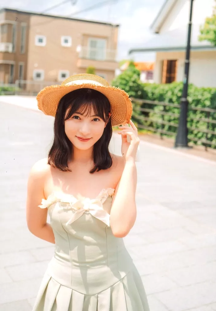 駿河屋 -<中古>モーニング娘。'24/北川莉央/写真集「20th proof」ワニ