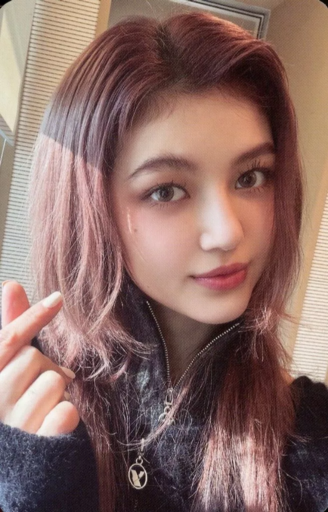 コレクションカード(女性)/「NewJeans　Yearbook　22-23」封入フォトカード　NewJeans/ダニエル(DANIELLE)/「NewJeans Yearbook 22-23」封入フォトカード