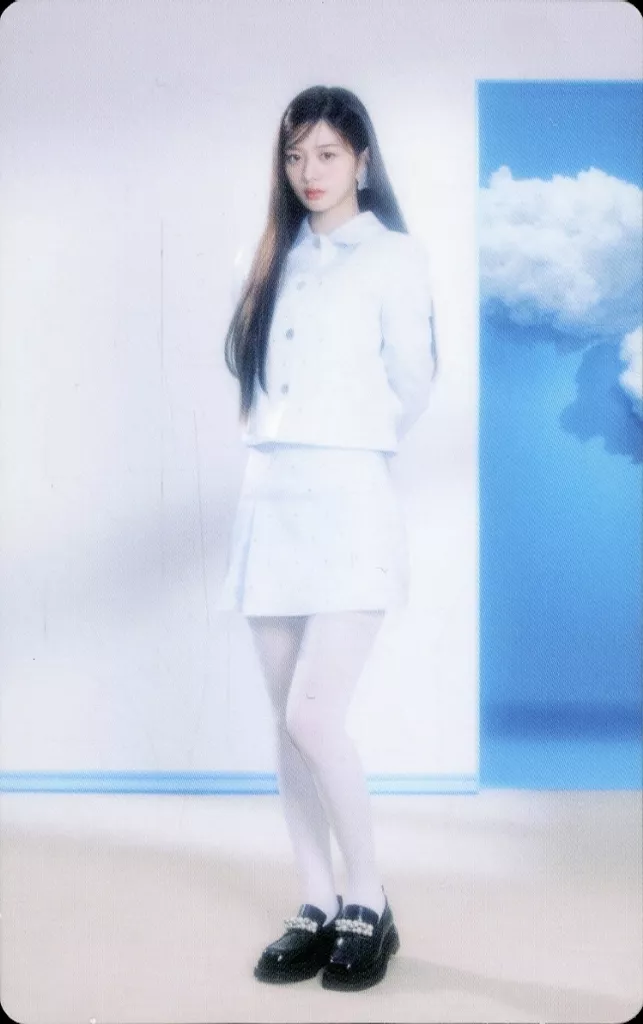 ILLIT GLITTER DAY FC トレカ ミンジュ ILLITミンジュトレカglitter day injapan - メルカリ