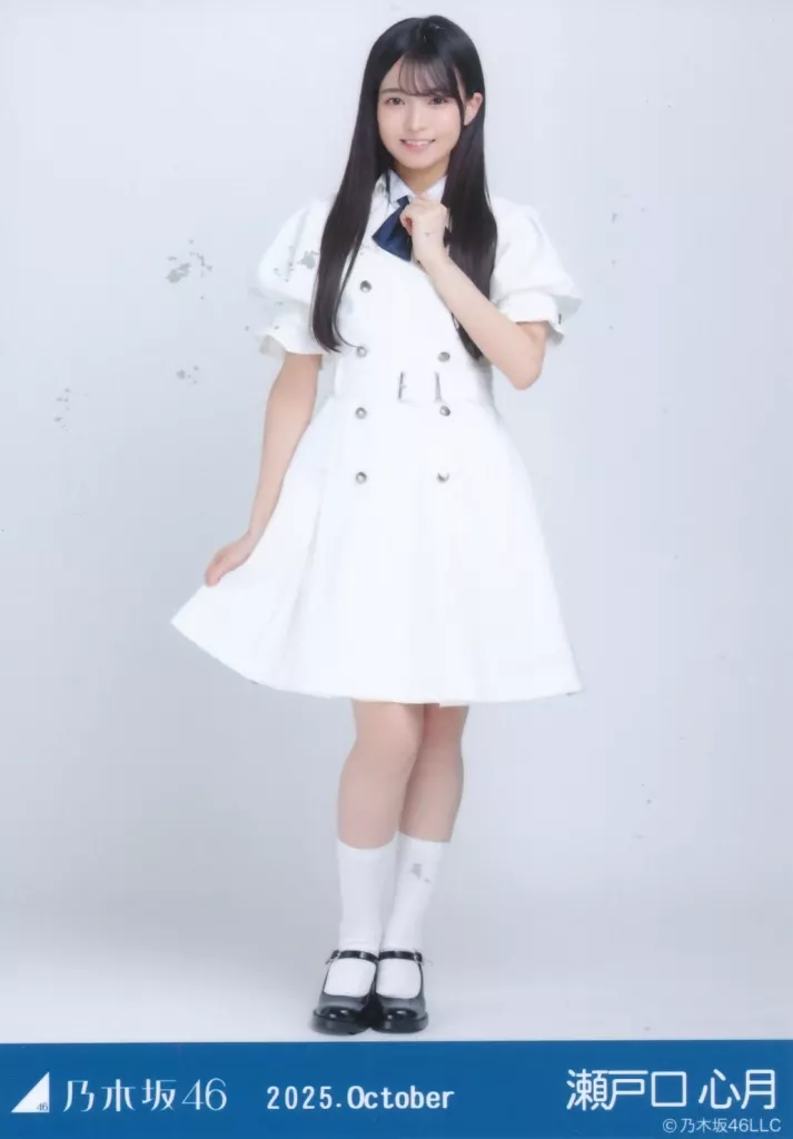 乃木坂46 39th制服　生写真まとめ売り 乃木坂46】39th制服 生写真開封🤍 - YouTube