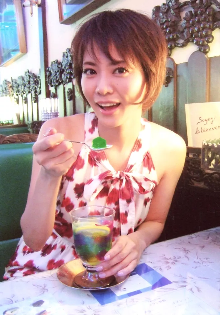 駿河屋 -<中古>村井美樹/写真集「凛」生写真（女性生写真）