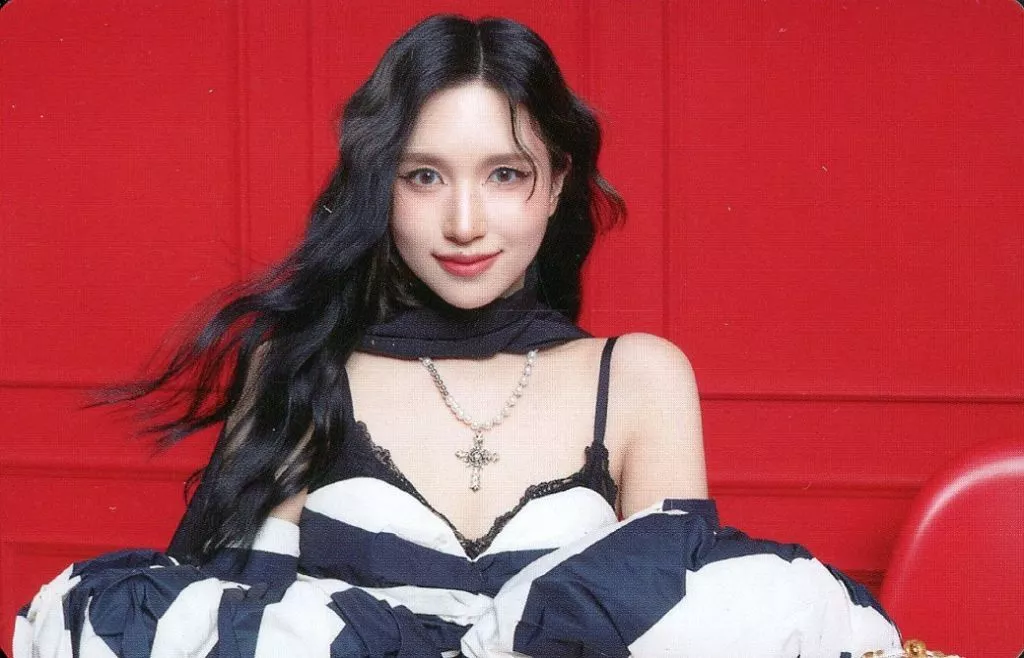 MISAMO(TWICE)/ミナ(MINA)/横型/CD「PLAY」【通常盤】(WPCL-13721)初回プレス分限定封入トレーディングカード