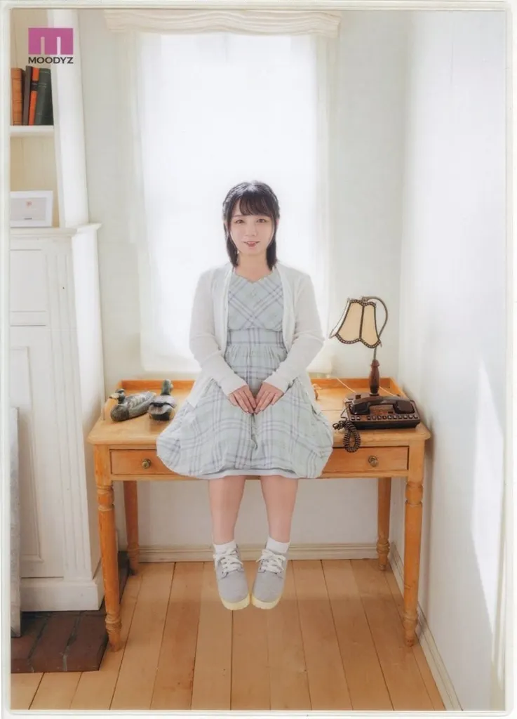 姫乃にな/ラミネート加工・A4サイズ/DVD「「気持ちいい、イジメを教えてください」 身長137cm令和のミニマム性欲モンスターがドM覚醒デビュー」生写真