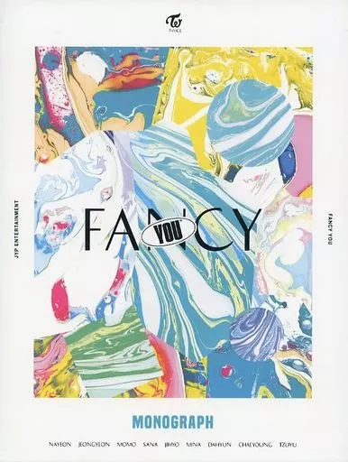 女性アイドル写真集　<<韓流>> 付録付)TWICE 写真集 MONOGRAPH FANCY（韓国版）