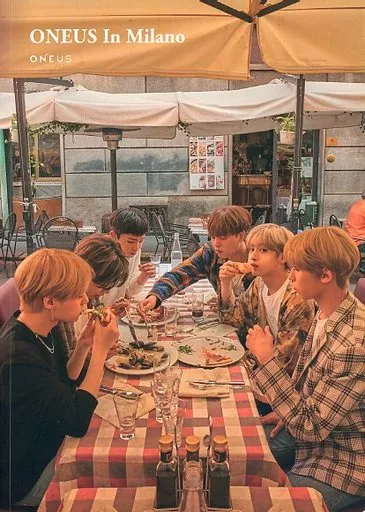 oneus 写真集 ミラノ ONEUS In Milano Official 1st Photobook + Polaroid 2019 | eBay