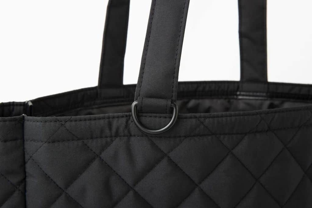 Popular Quilt Tote Bag Black COCO DEAL Popular Quilt Tote Bag Book