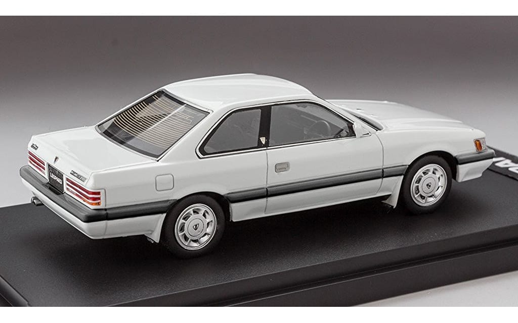 Minicar 1/43 Nissan Leopard Altima 1986 F31 (Crystal White) [PM4338W ...