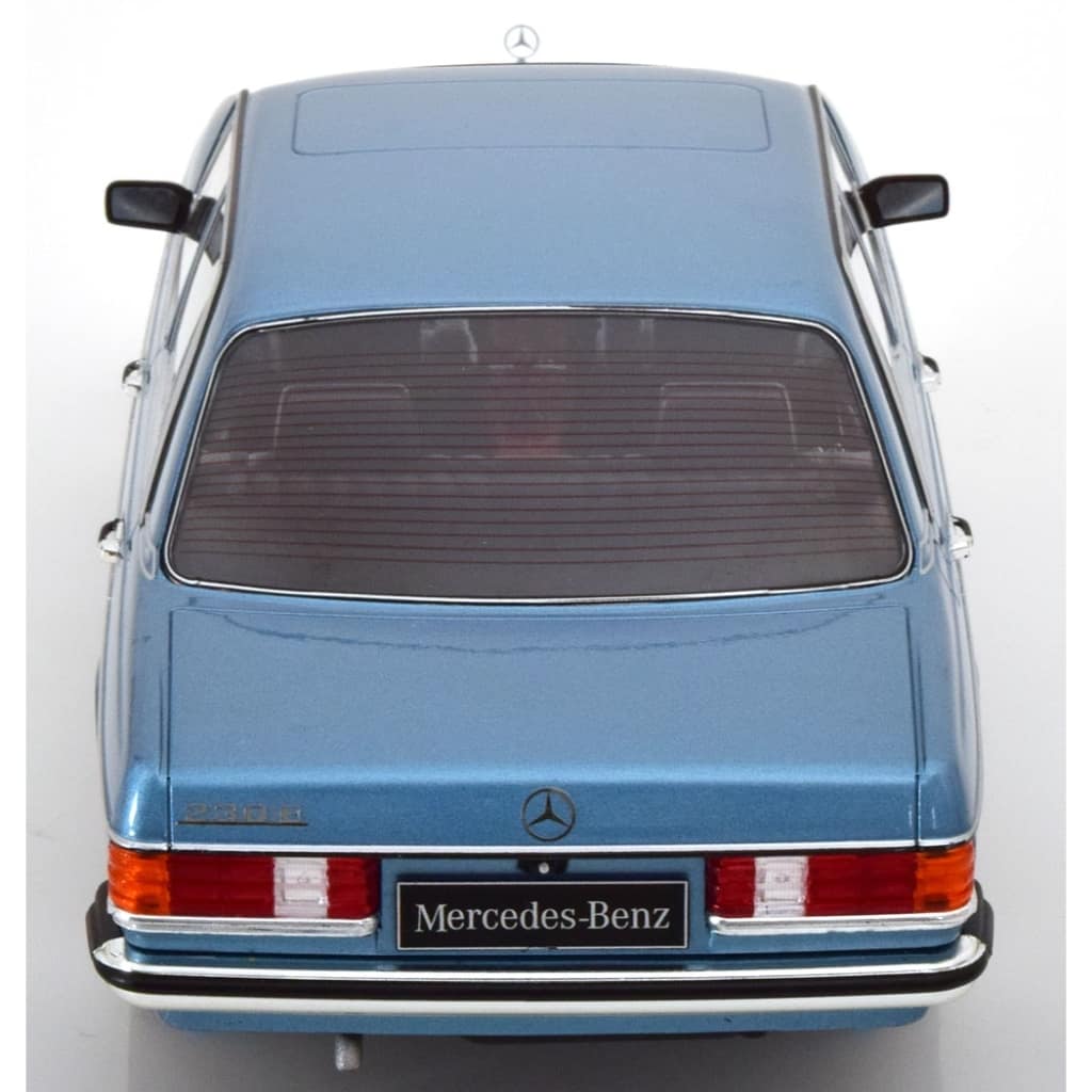 Norev 1:18 Mercedes-Benz 230E  W124  Année De Construction 1990 Bleu Clair Metallique 183945