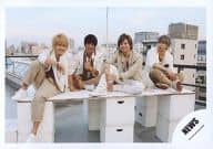 NEWS / Gather (4 people) / Horizontal, whole body, costume white gray, sitting on a desk / Official Official photo
