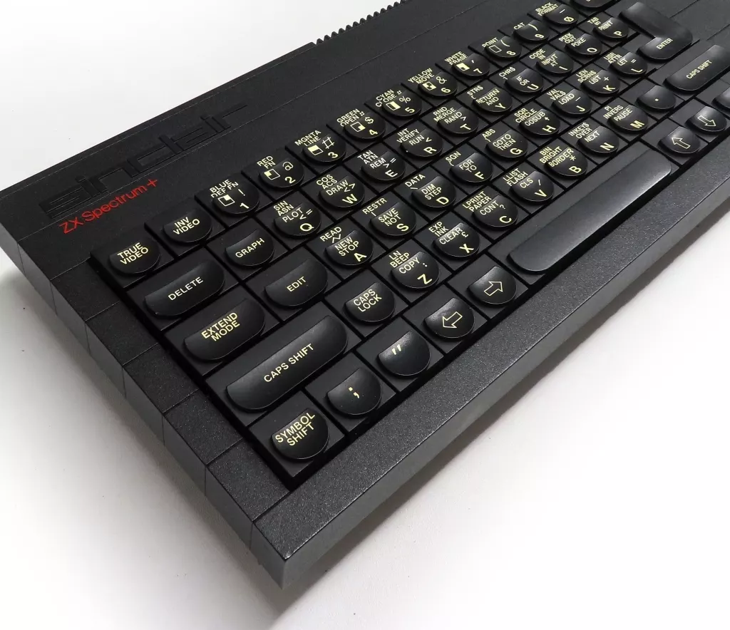 駿河屋 -<中古>【ジャンク】パソコン本体 ZX Spectrum+（その他PC）